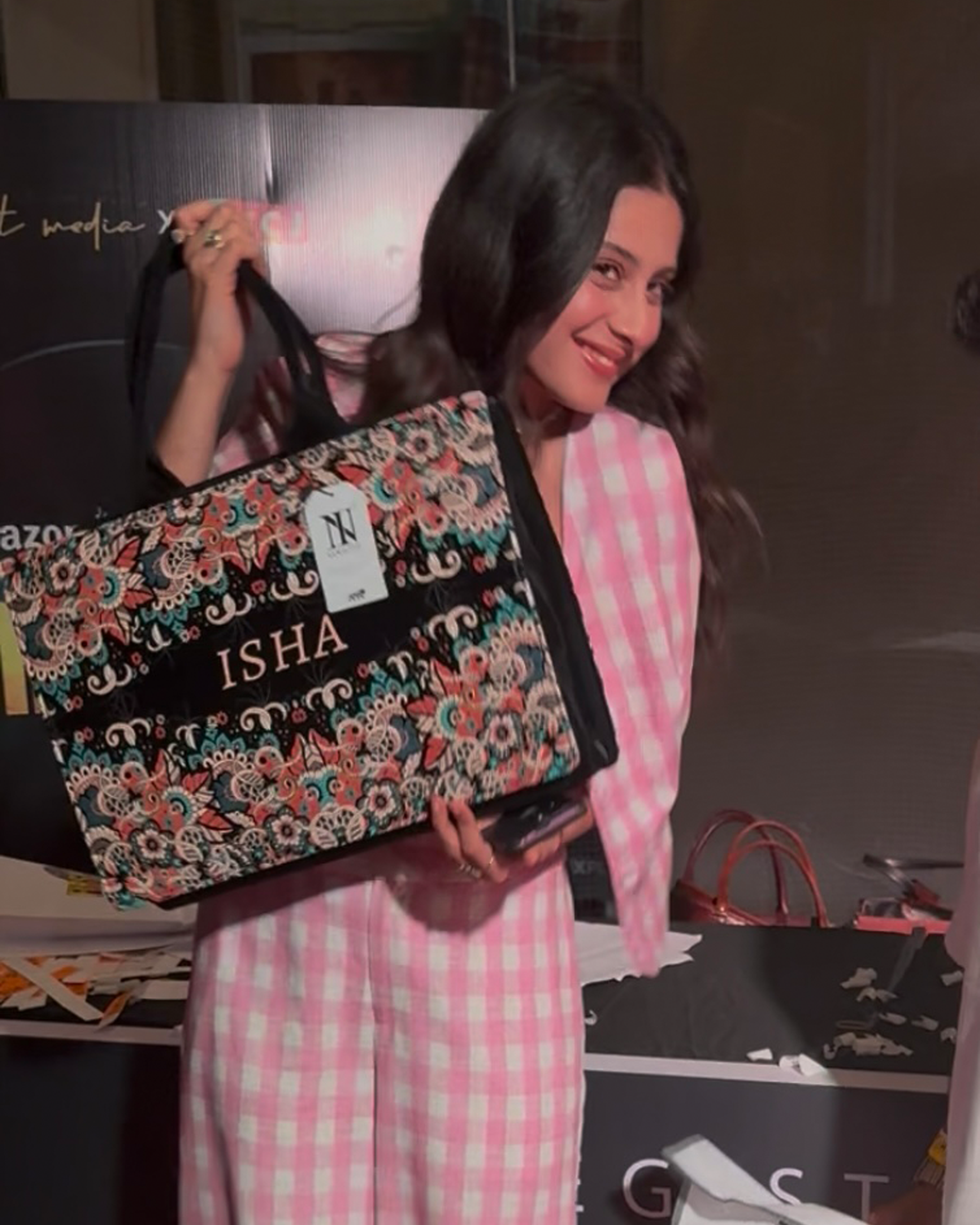 Customized Voguish Designer Bag