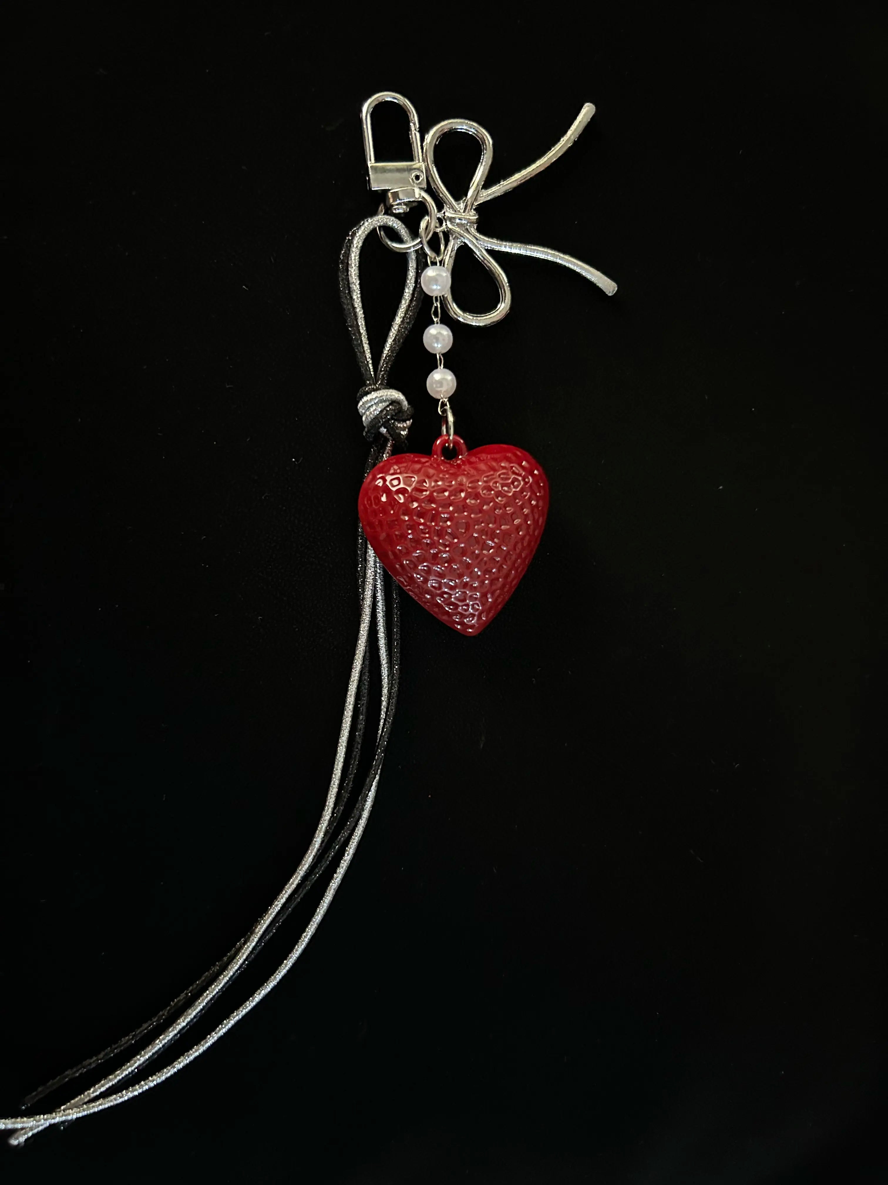 Velvet Berry Heart Charm – Luxe Ribbon Edition